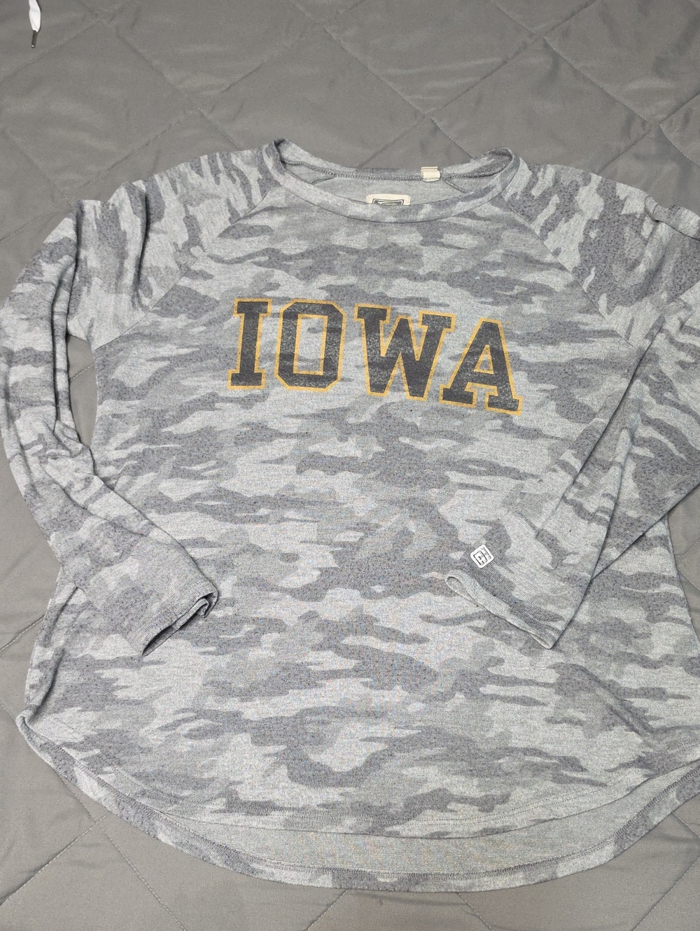 Iowa Long Sleeve Camo Tee - Gray
